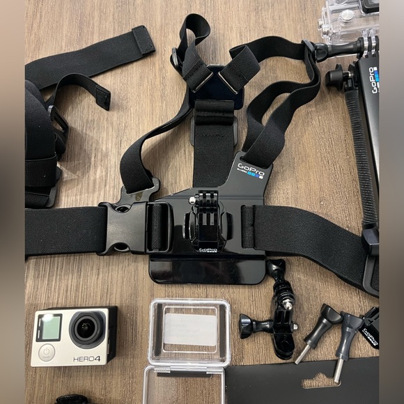 ✨HOST PICK ✨ | GoPro Hero 4 Black Edition + Accessories - Picture 7 of 12